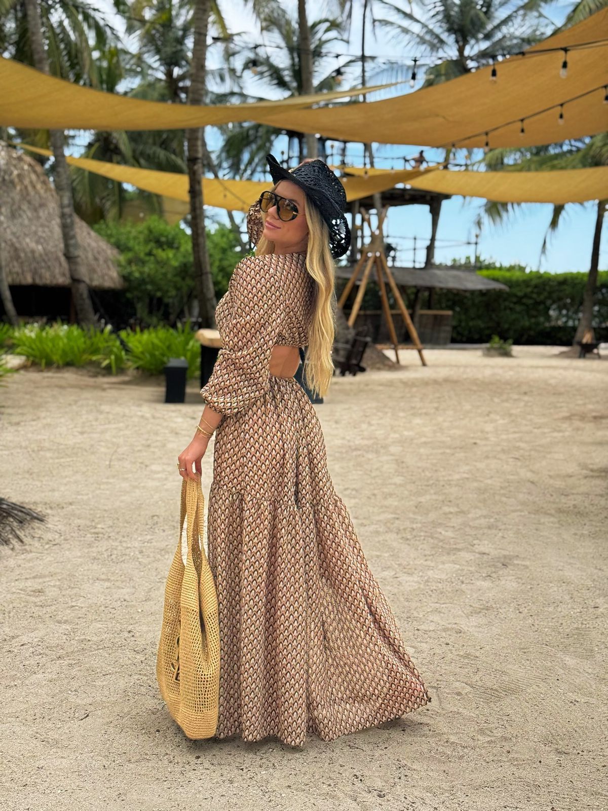 SAÍDA DE PRAIA CHARLOTTE TRICOT CARTAGENA PRETO