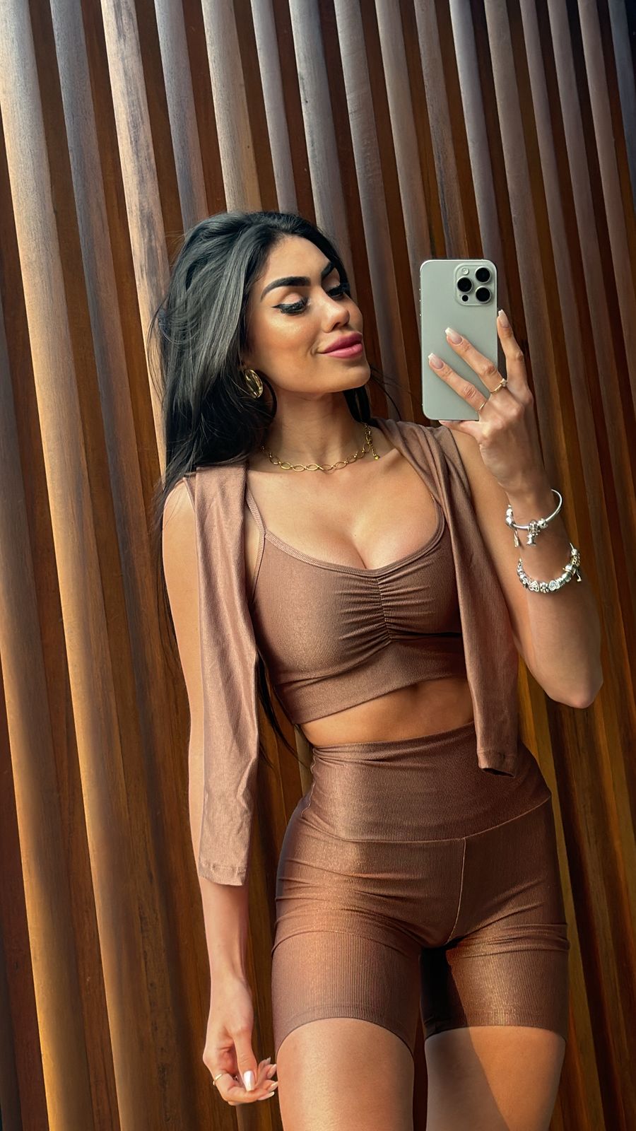 TOP DONATELLA MICROCANELADO CHOCOLATE