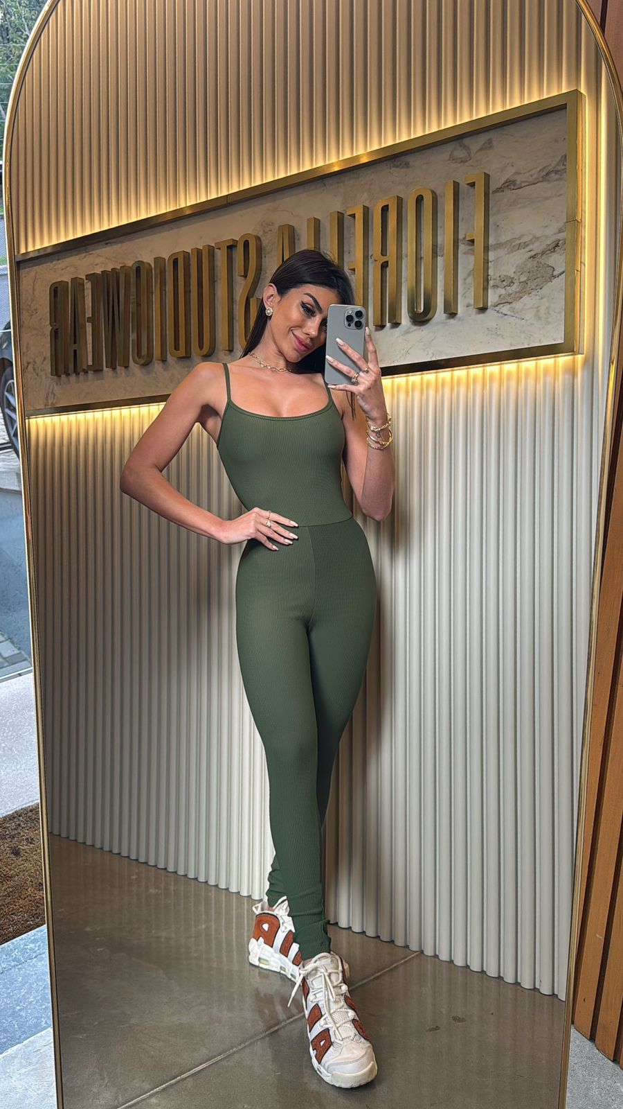 MACACÃO SERENA CANELADO VERDE OLIVA