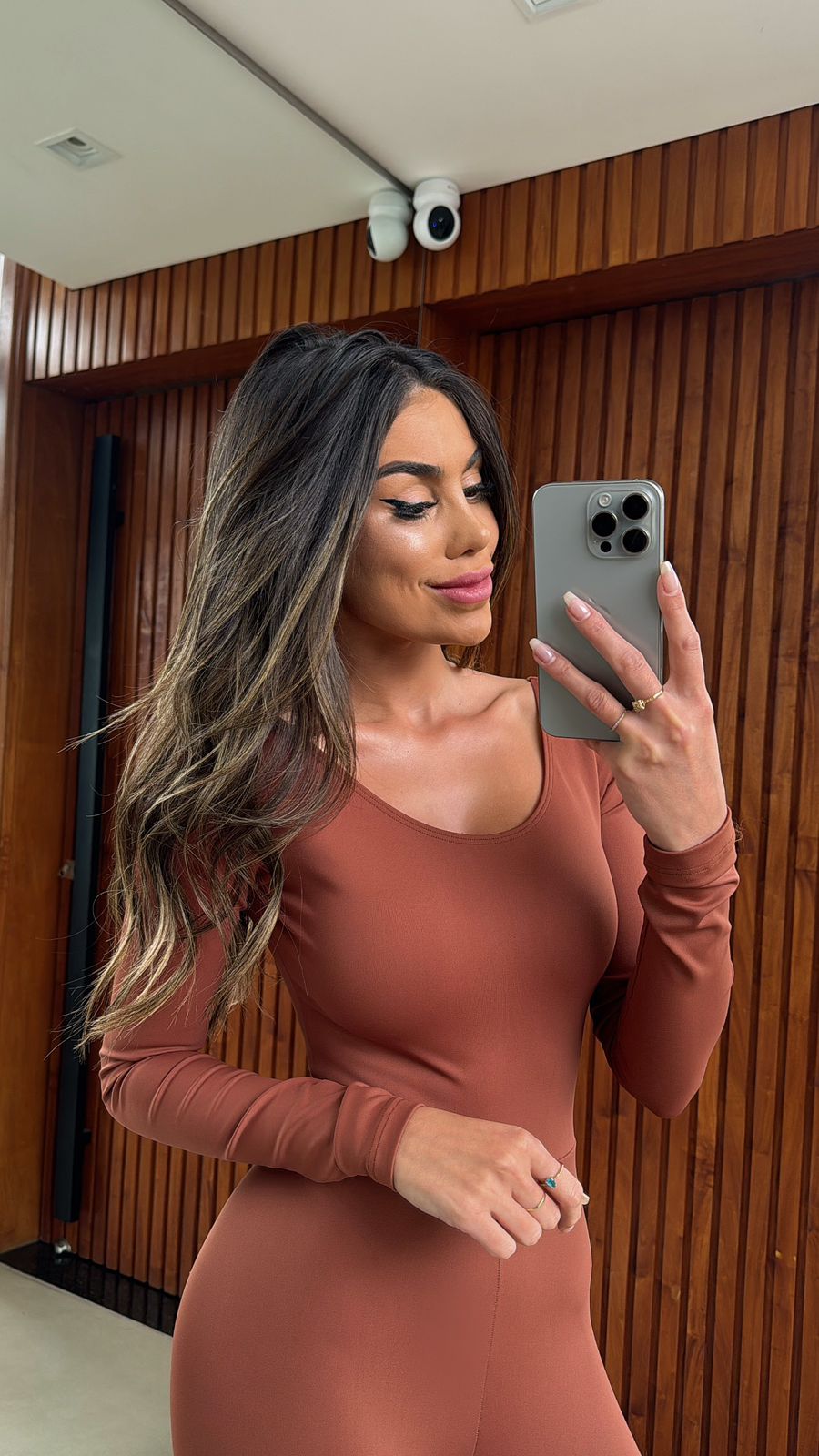 MACACÃO RENATA POLIAMIDA CARAMELO