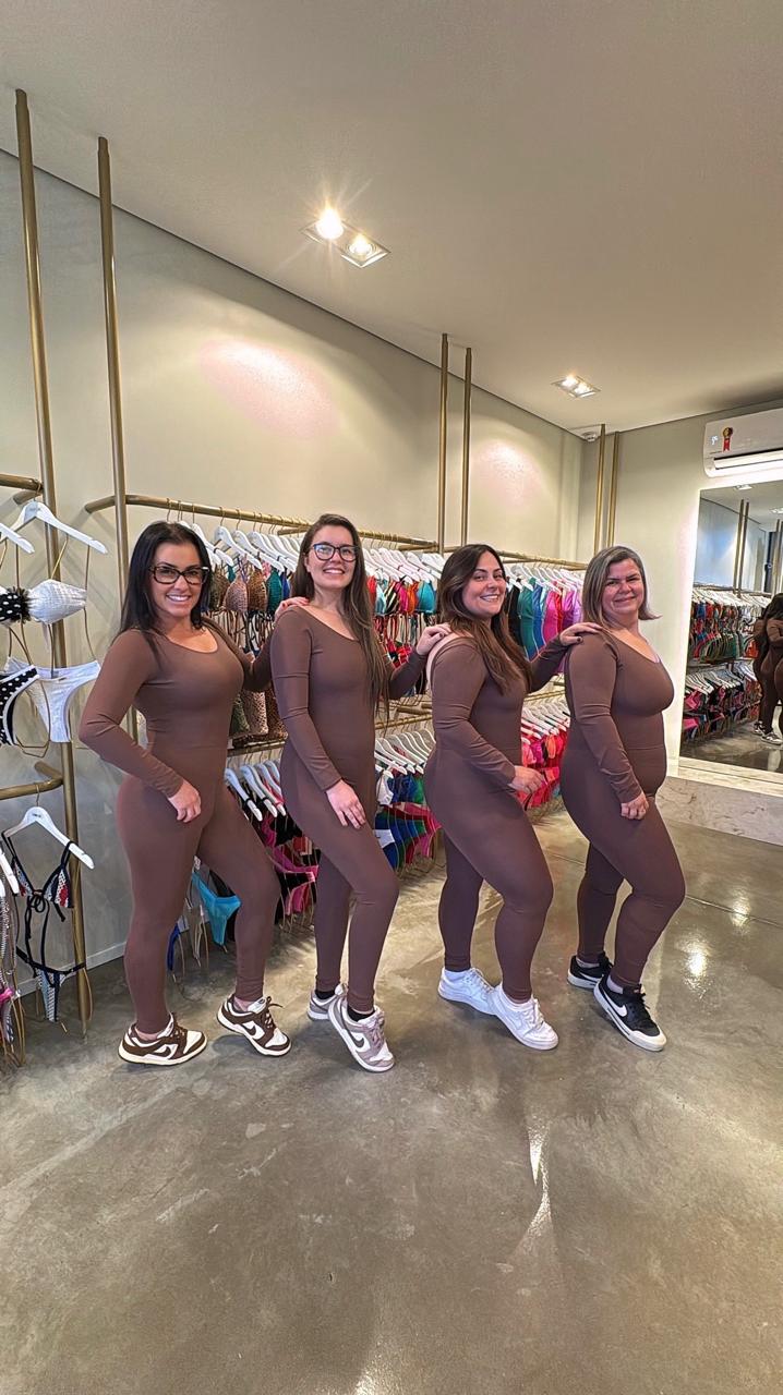 MACACÃO RENATA POLIAMIDA AVELÃ