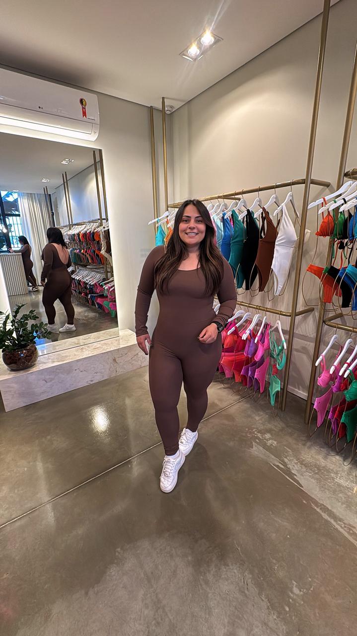 MACACÃO RENATA POLIAMIDA AVELÃ