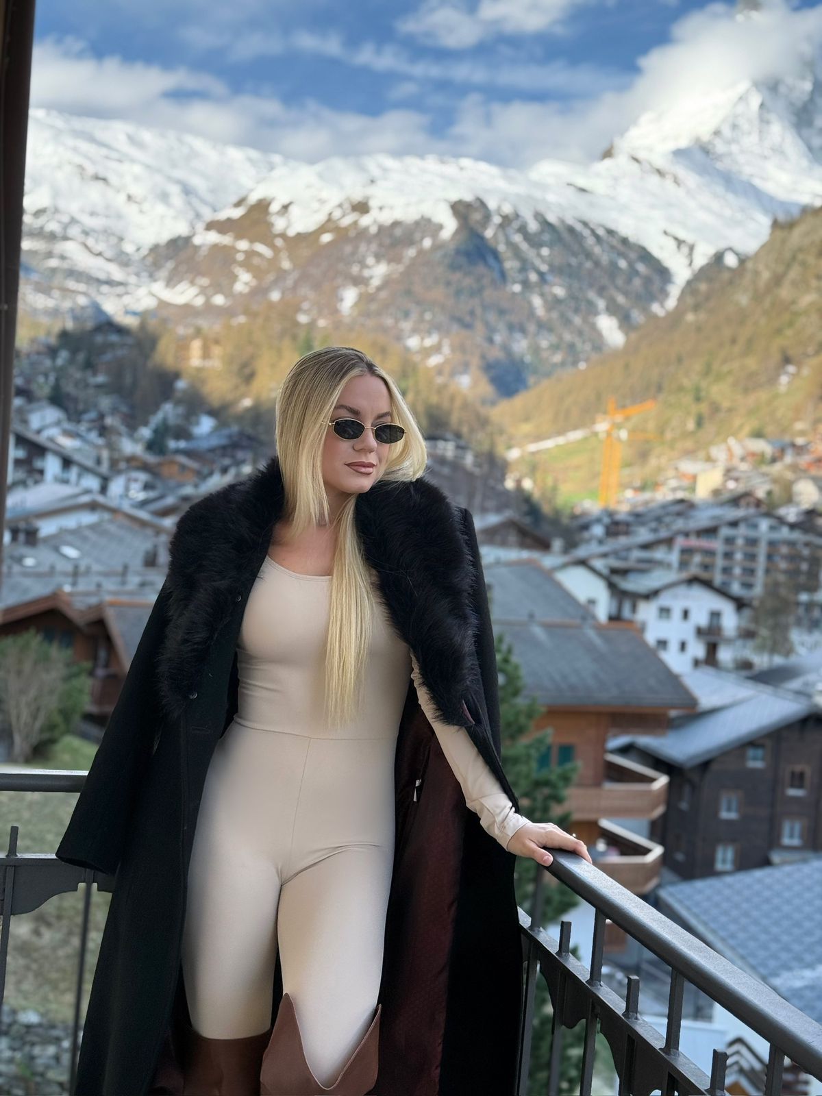 MACACÃO RENATA POLIAMIDA OFF WHITE