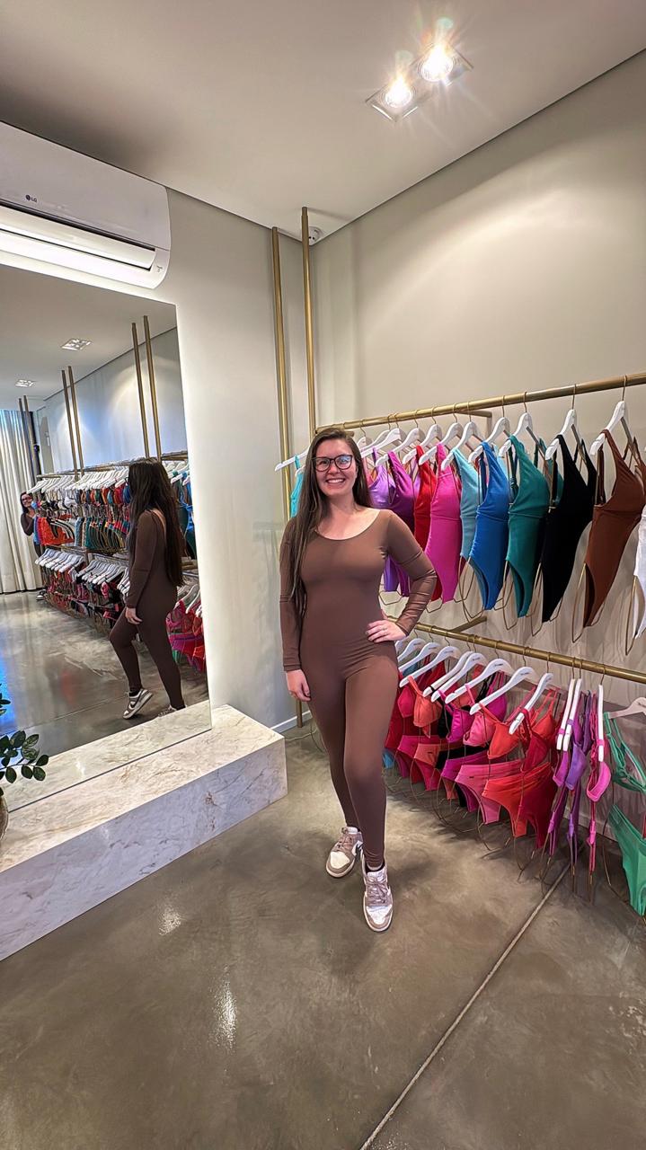 MACACÃO RENATA POLIAMIDA AVELÃ