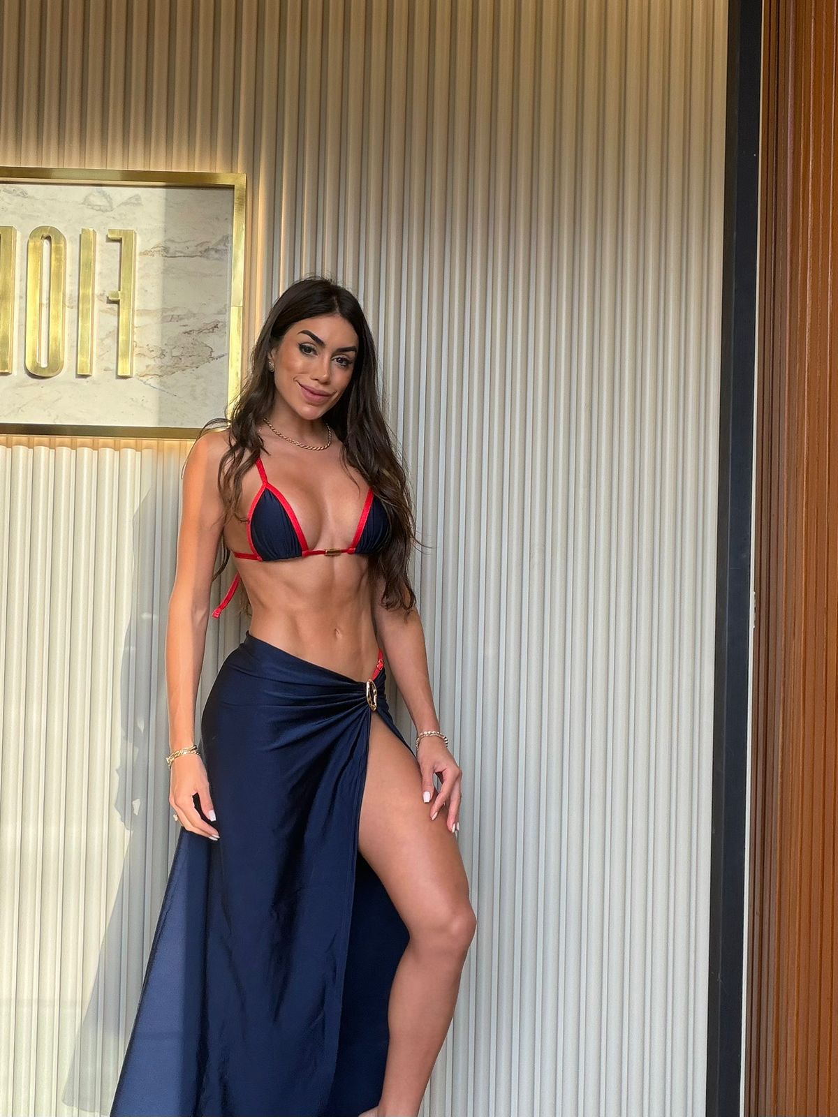 BIQUÍNI ANITTA GLOW AZUL MARINHO/ VERMELHO