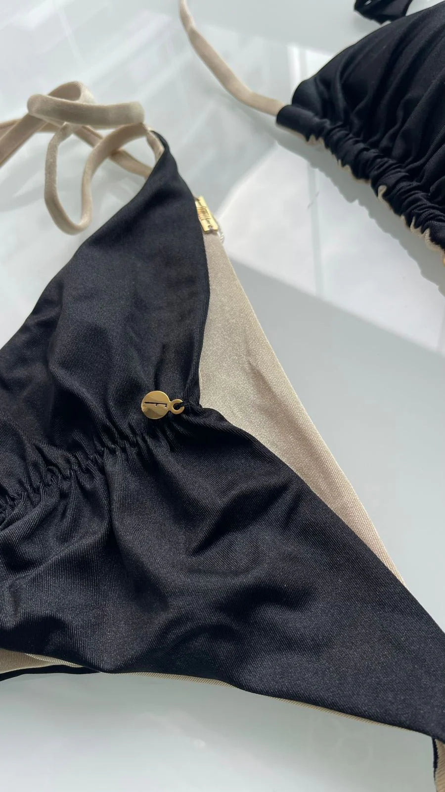 BIQUÍNI ELLOAH GLOW PRETO / DOURADO