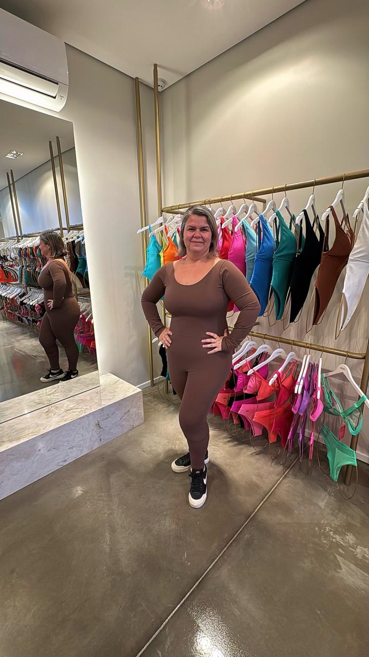 MACACÃO RENATA POLIAMIDA AVELÃ