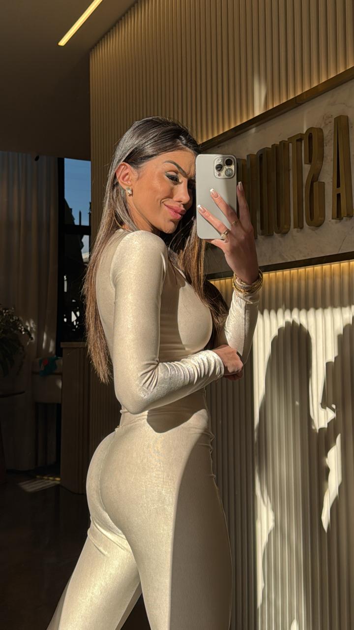 LEGGING VIRGÍNIA MONTARIA MICROCANELADO OFF WHITE