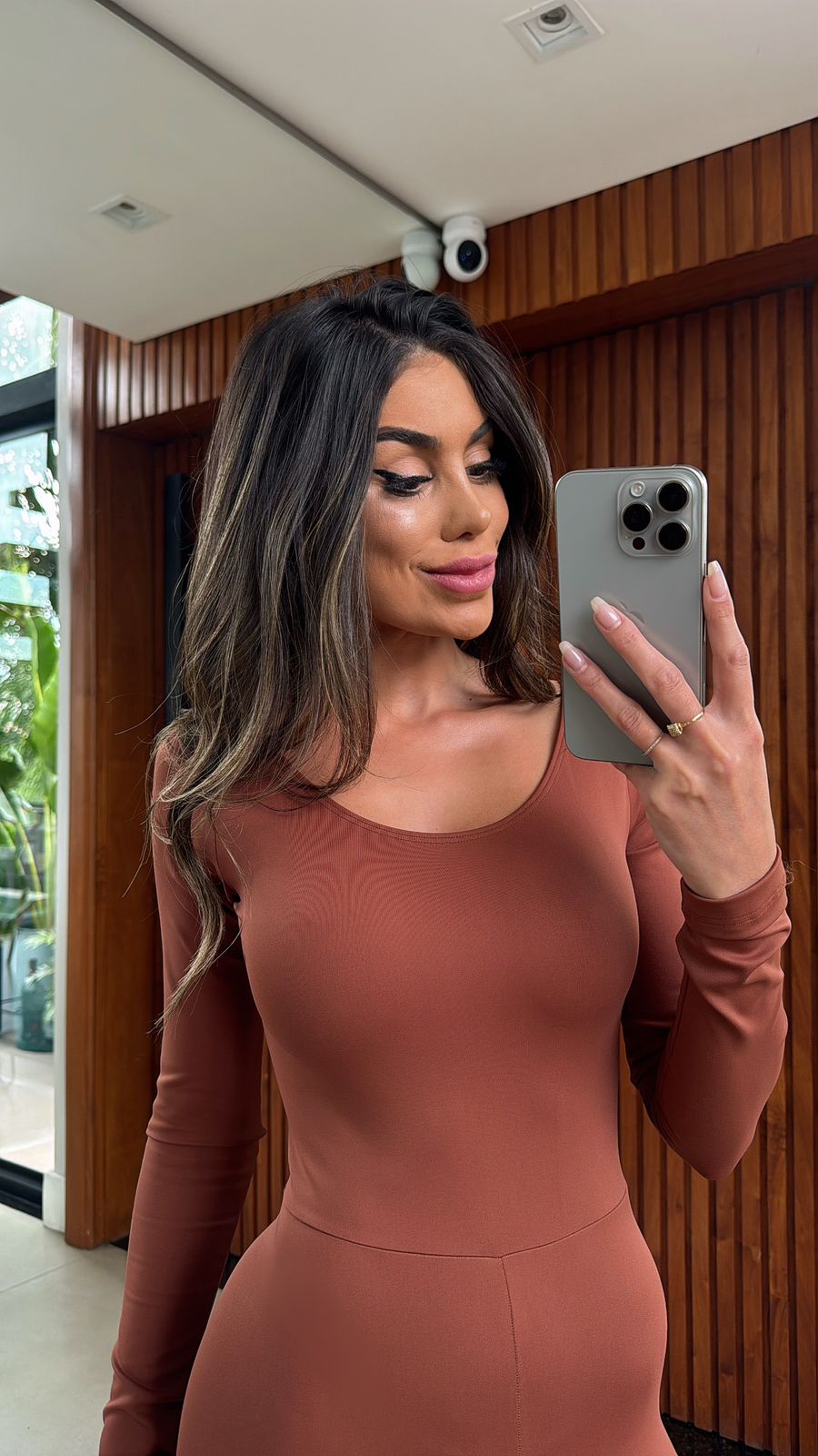 MACACÃO RENATA POLIAMIDA CARAMELO