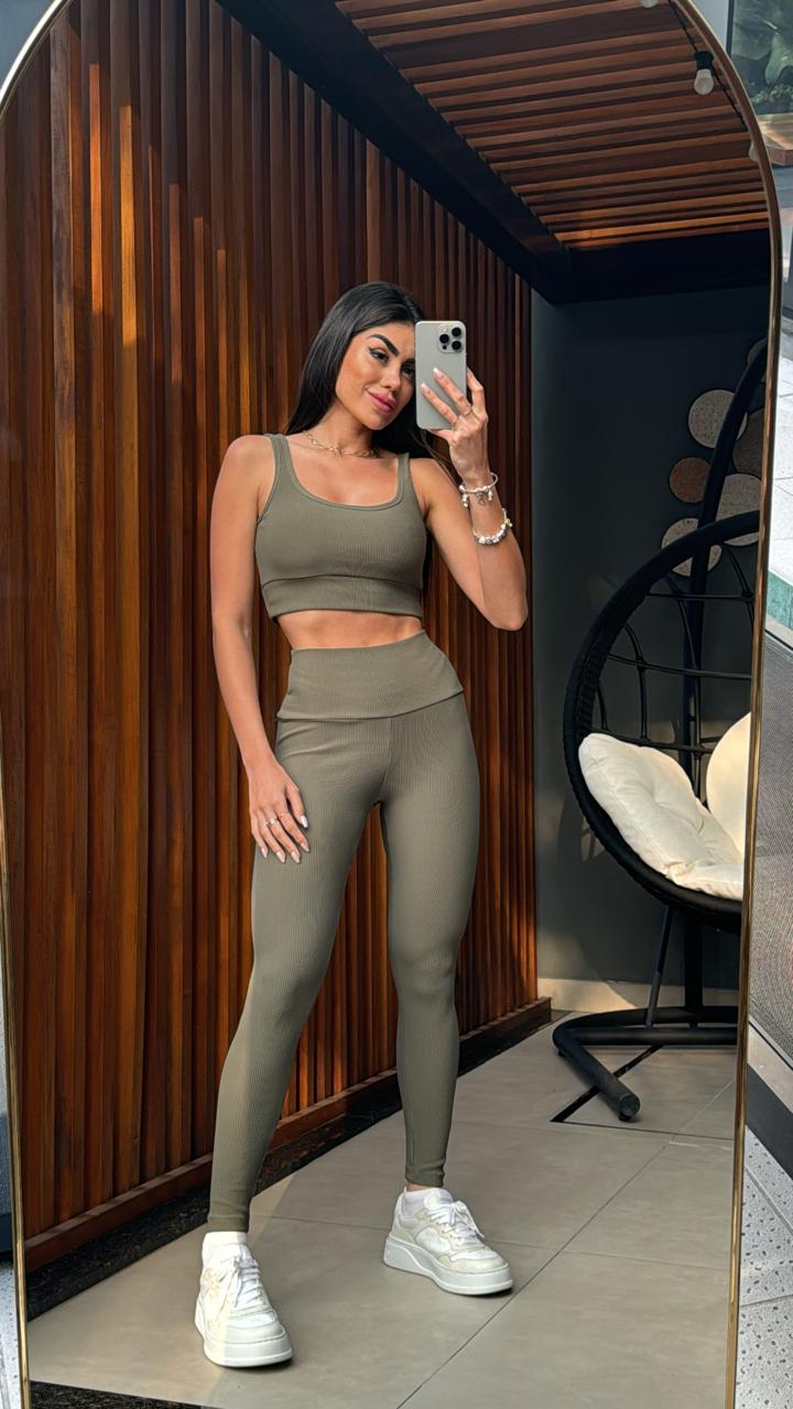 LEGGING FIORELLA CANELADO VERDE MUSGO