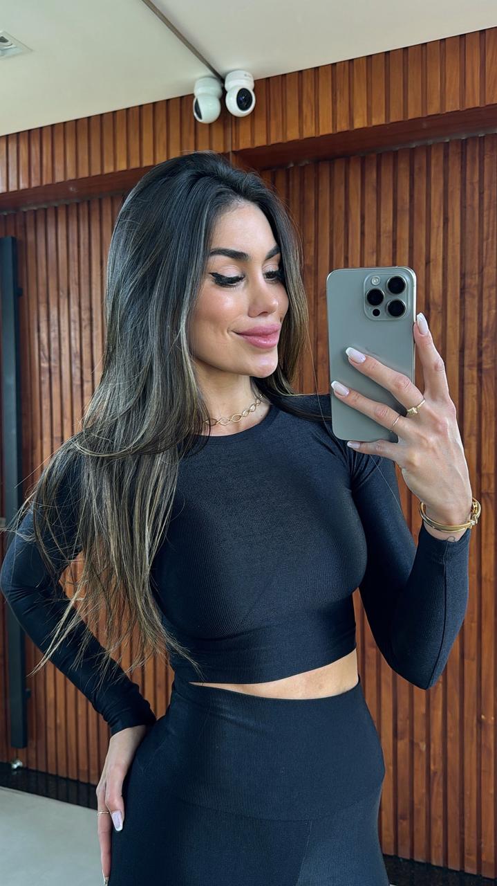 CROPPED FIORELLA MICROCANELADO PRETO